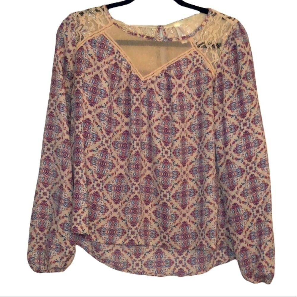 Xhilaration Blouse Size Medium Pink and Blue with Lace Accents